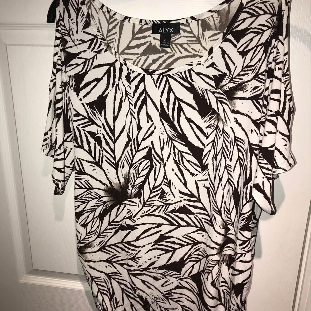 XL WOMENS COLD SHOULDER ALYX BLOUSE